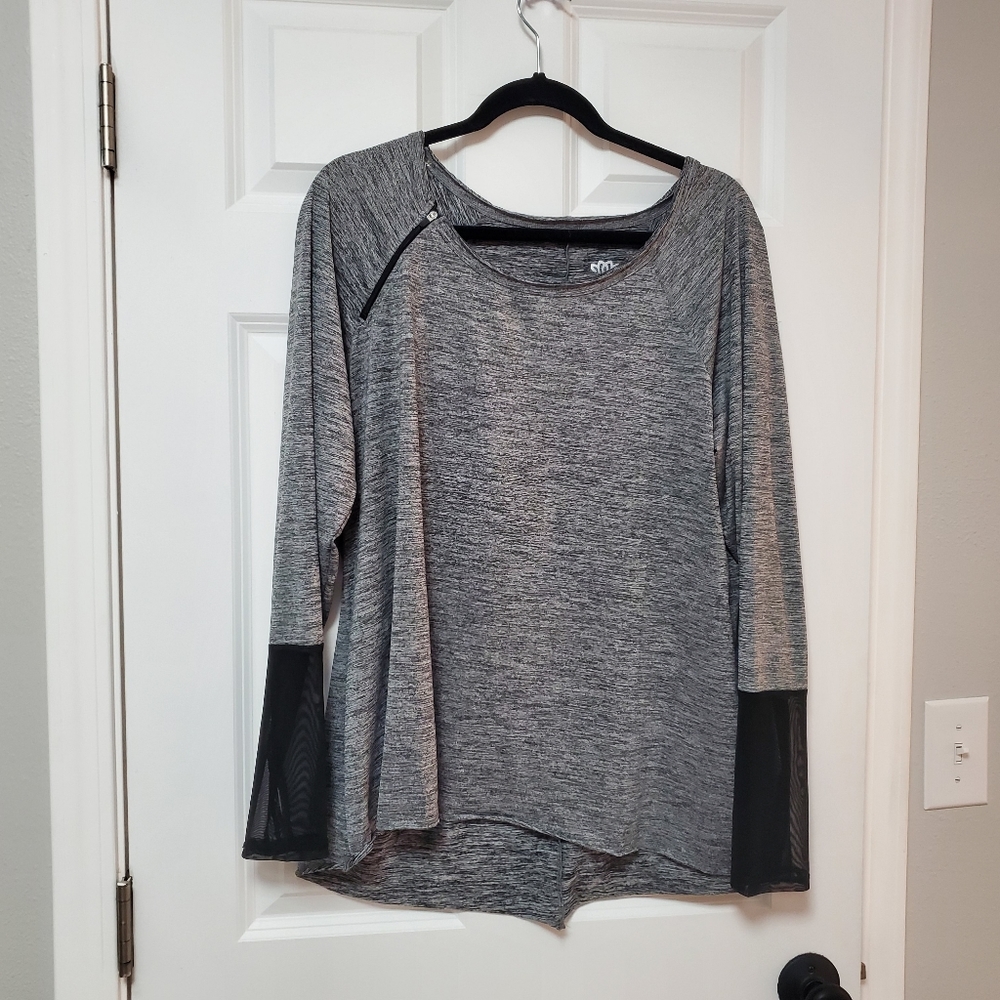 Quick Dry Longsleeve Active Top with mesh thumb holes. Plus Size 1x
